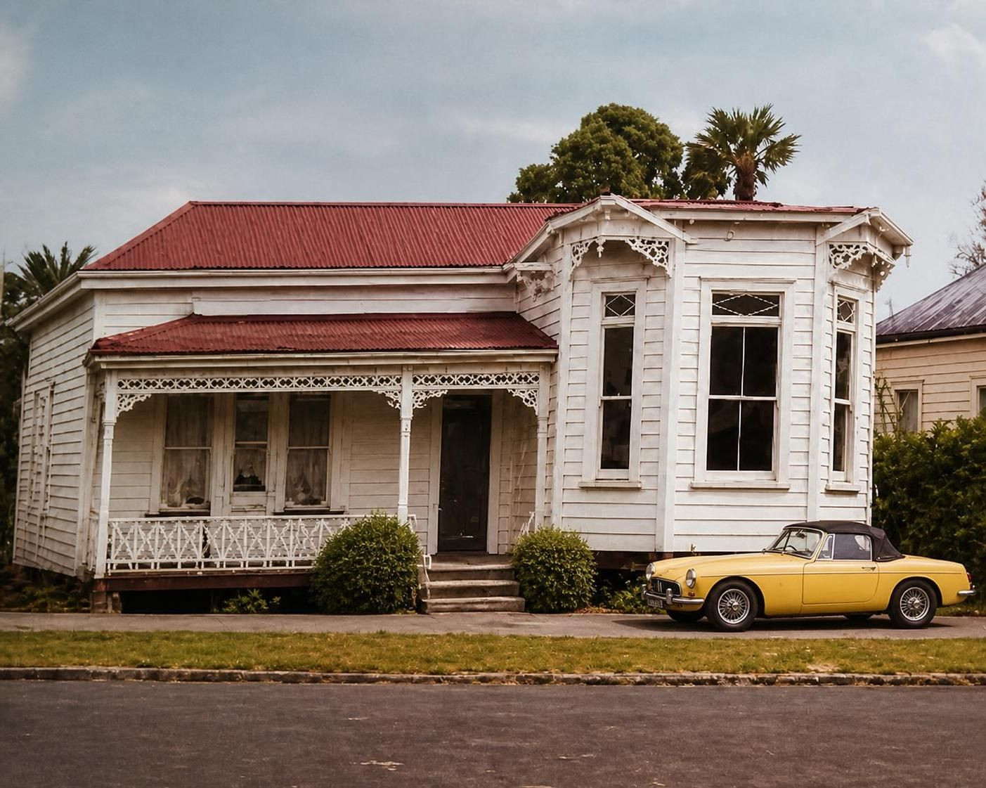 New Look Kpa House With Yellow Car